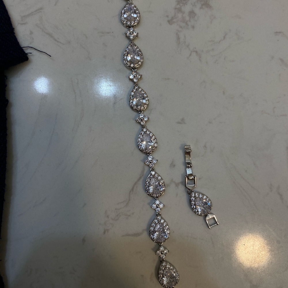 Givenchy flex bracelet - Picture 2 of 5